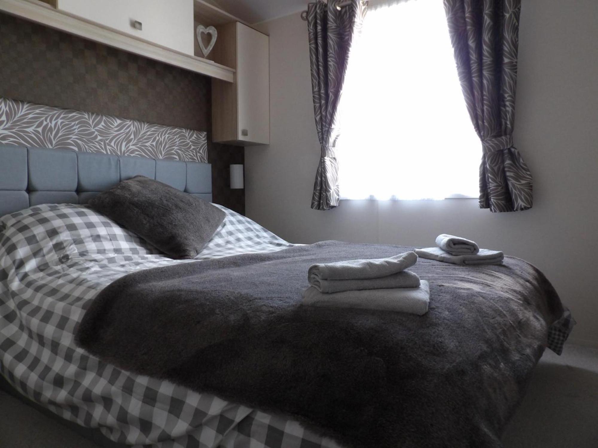 Hares Haven Pet Friendly Sleeps 6 Villa Kingston upon Hull Exterior photo