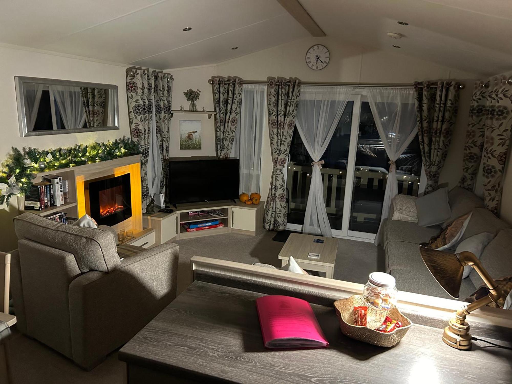 Hares Haven Pet Friendly Sleeps 6 Villa Kingston upon Hull Exterior photo